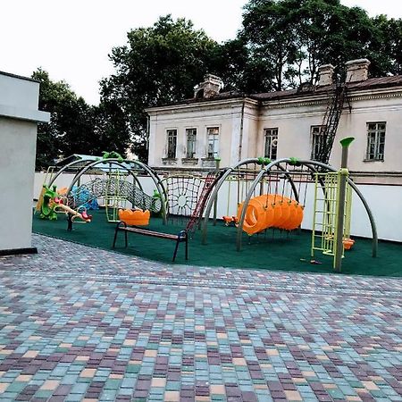 Beautiful Apartments By The Sea Odesa Exterior foto